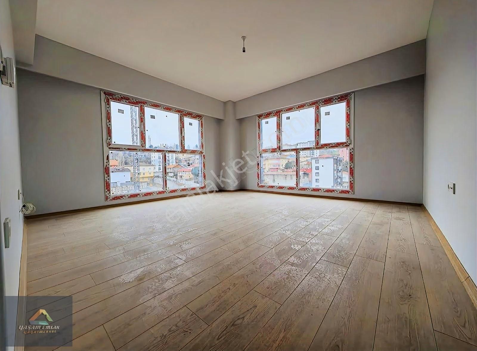 Yaşam'dan Velibaba'da Merkezi Konum Site İçi Satılık 2+1 Daire - Görsel 11