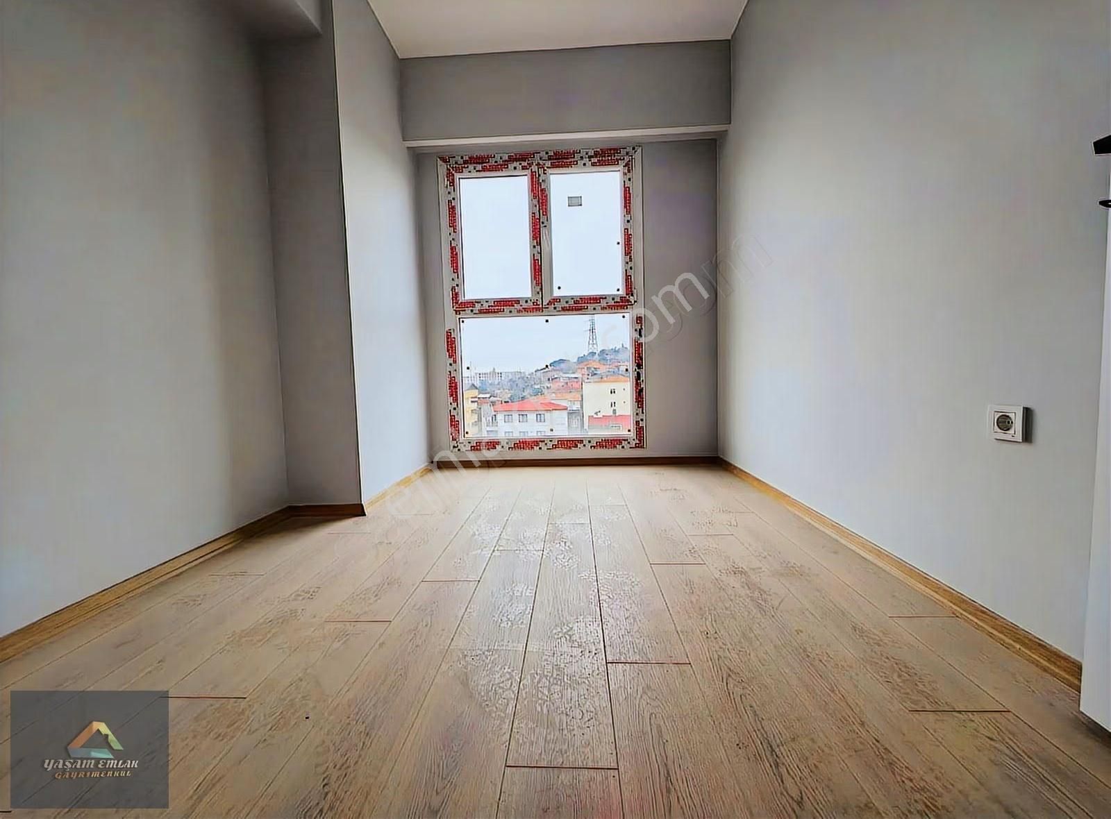 Yaşam'dan Velibaba'da Merkezi Konum Site İçi Satılık 2+1 Daire - Görsel 6