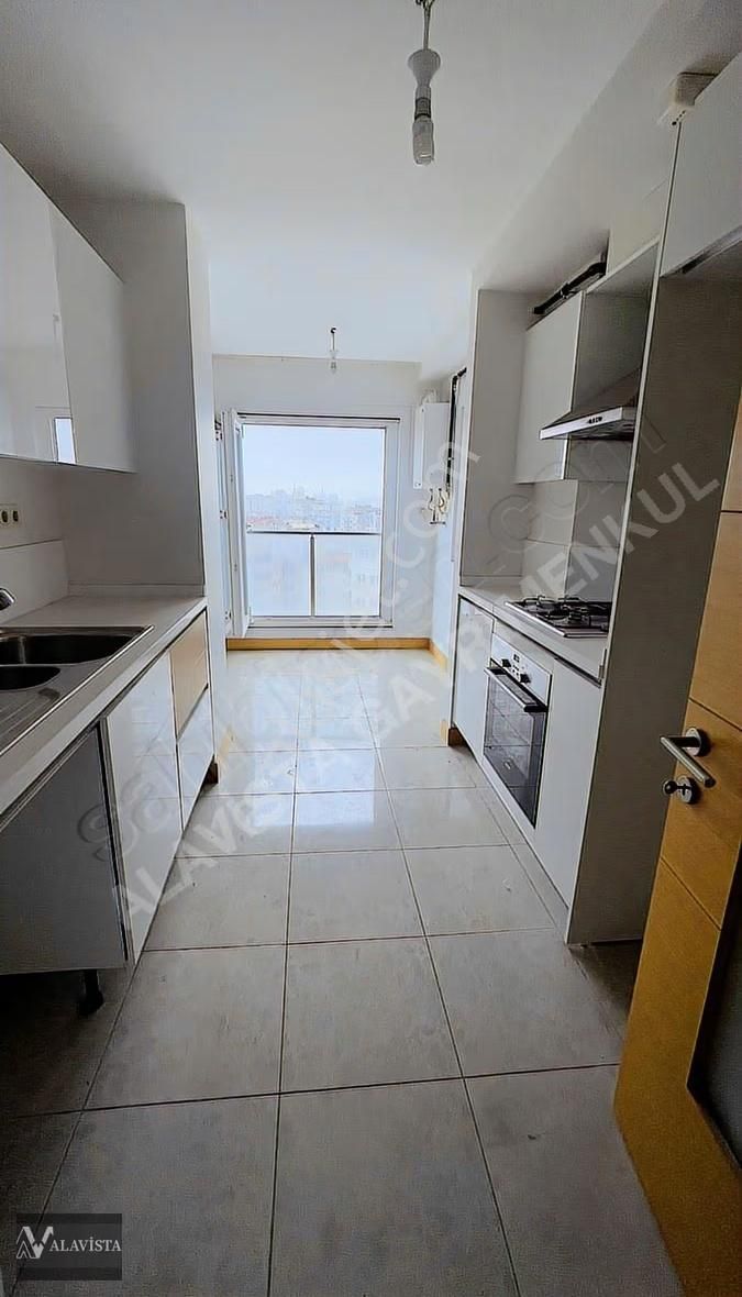 Başakşehir Vadiyaka'da 2+1 Satılık Daire