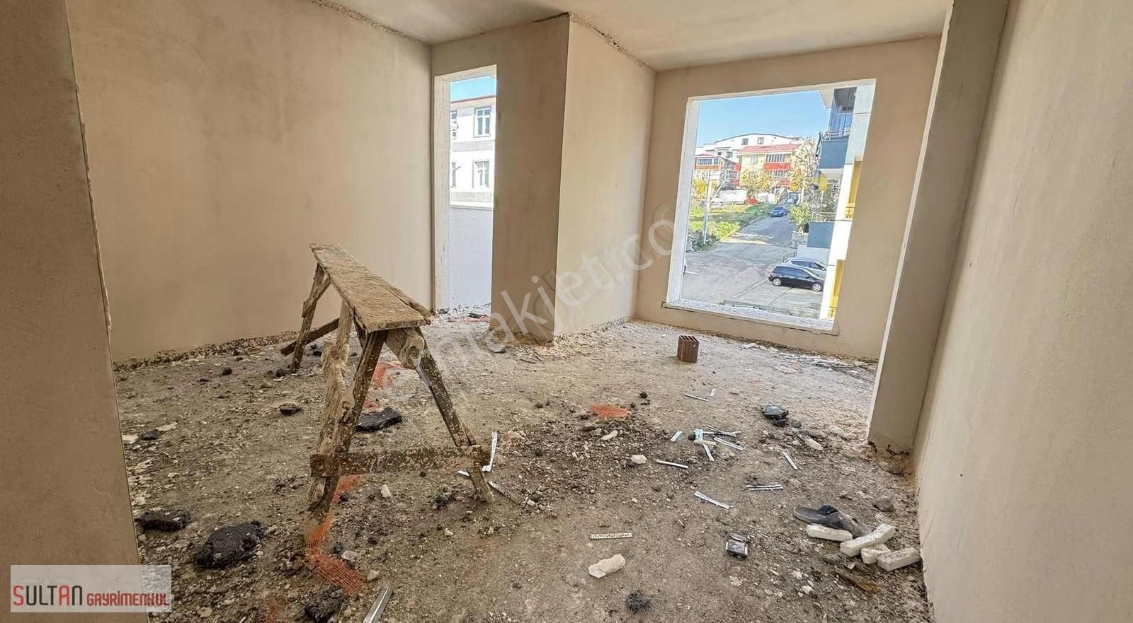 Sultan Gayrımenkul'den Bağlarbaşı Okuluna Ykn 2 + 1 Orta Kat - Görsel 8