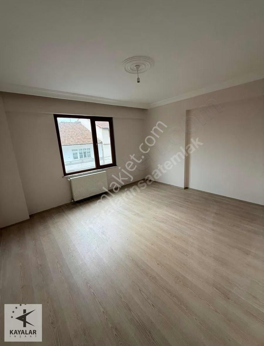 Kayalar Emlaktan İsmetpaşa Mahallesinde Kiralık 3+1 Daire - Görsel 5