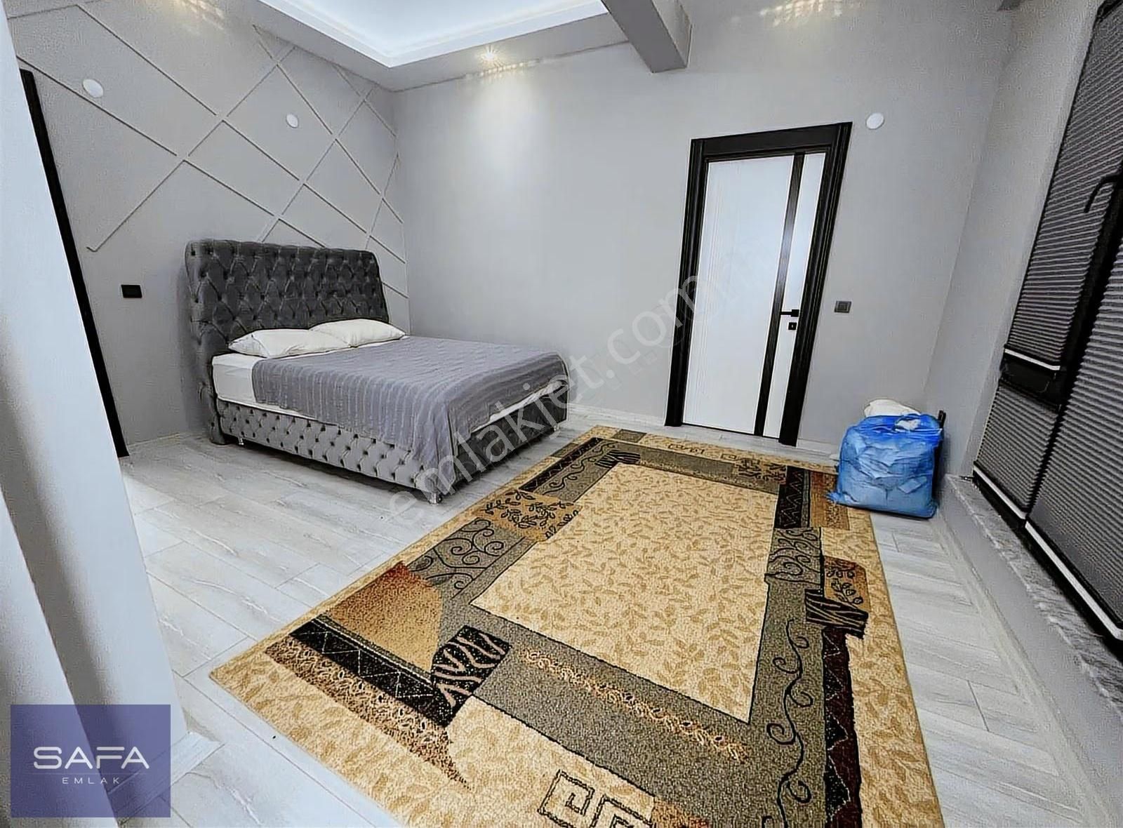 Safa Emlak'tan Güneşlide Satılık Lüks Villa - Görsel 32