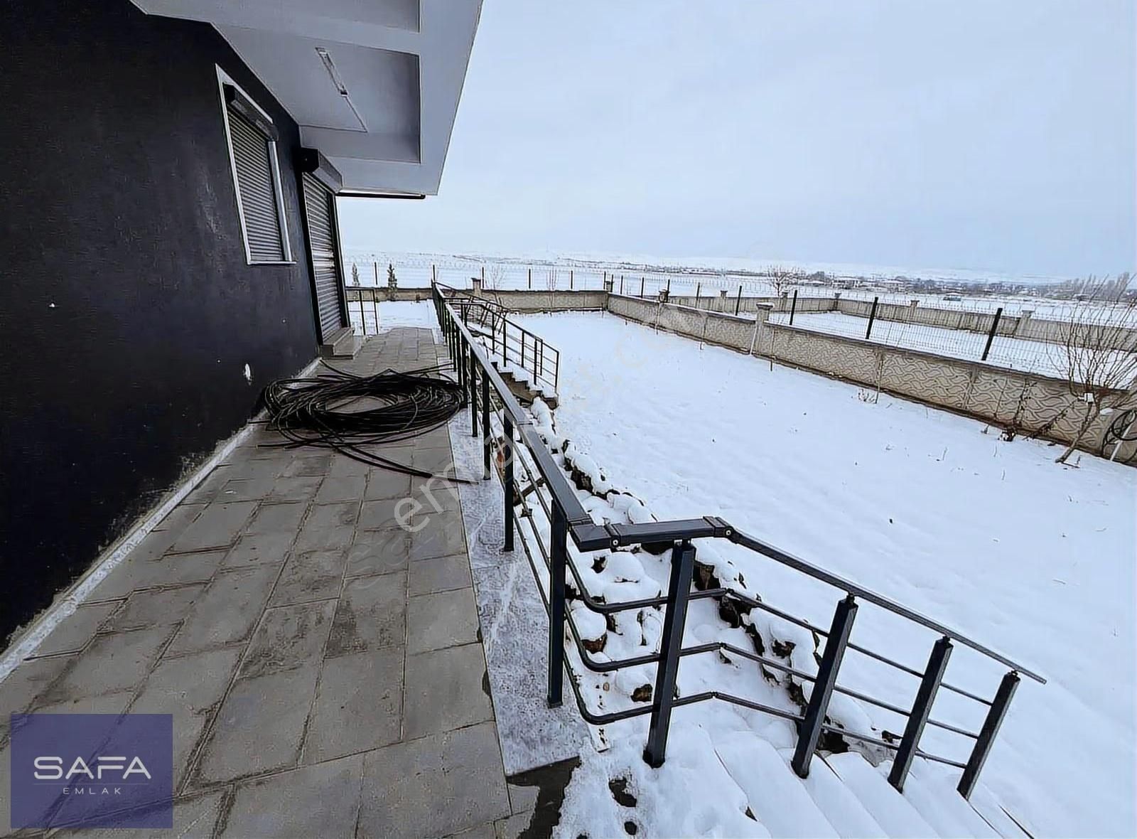 Safa Emlak'tan Güneşlide Satılık Lüks Villa - Görsel 30