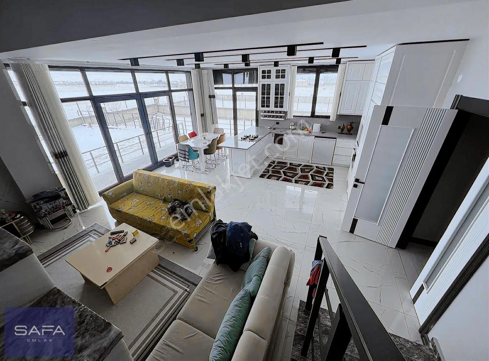 Safa Emlak'tan Güneşlide Satılık Lüks Villa - Görsel 10