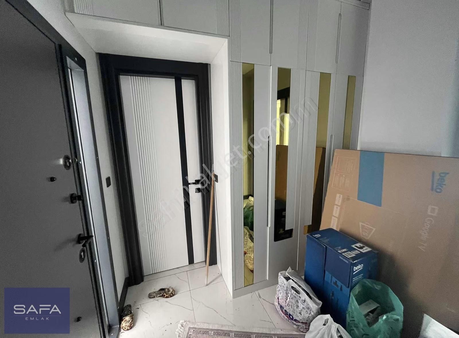 Safa Emlak'tan Güneşlide Satılık Lüks Villa - Görsel 28