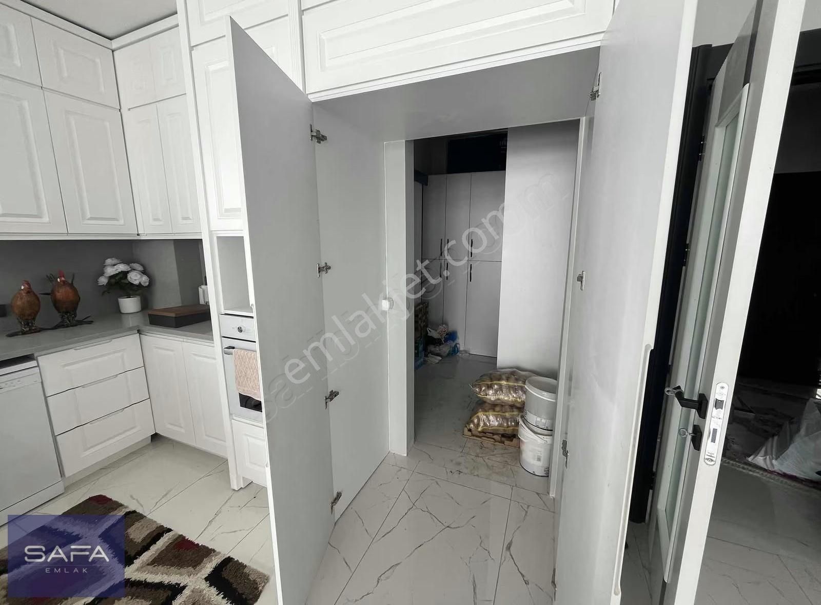 Safa Emlak'tan Güneşlide Satılık Lüks Villa - Görsel 8