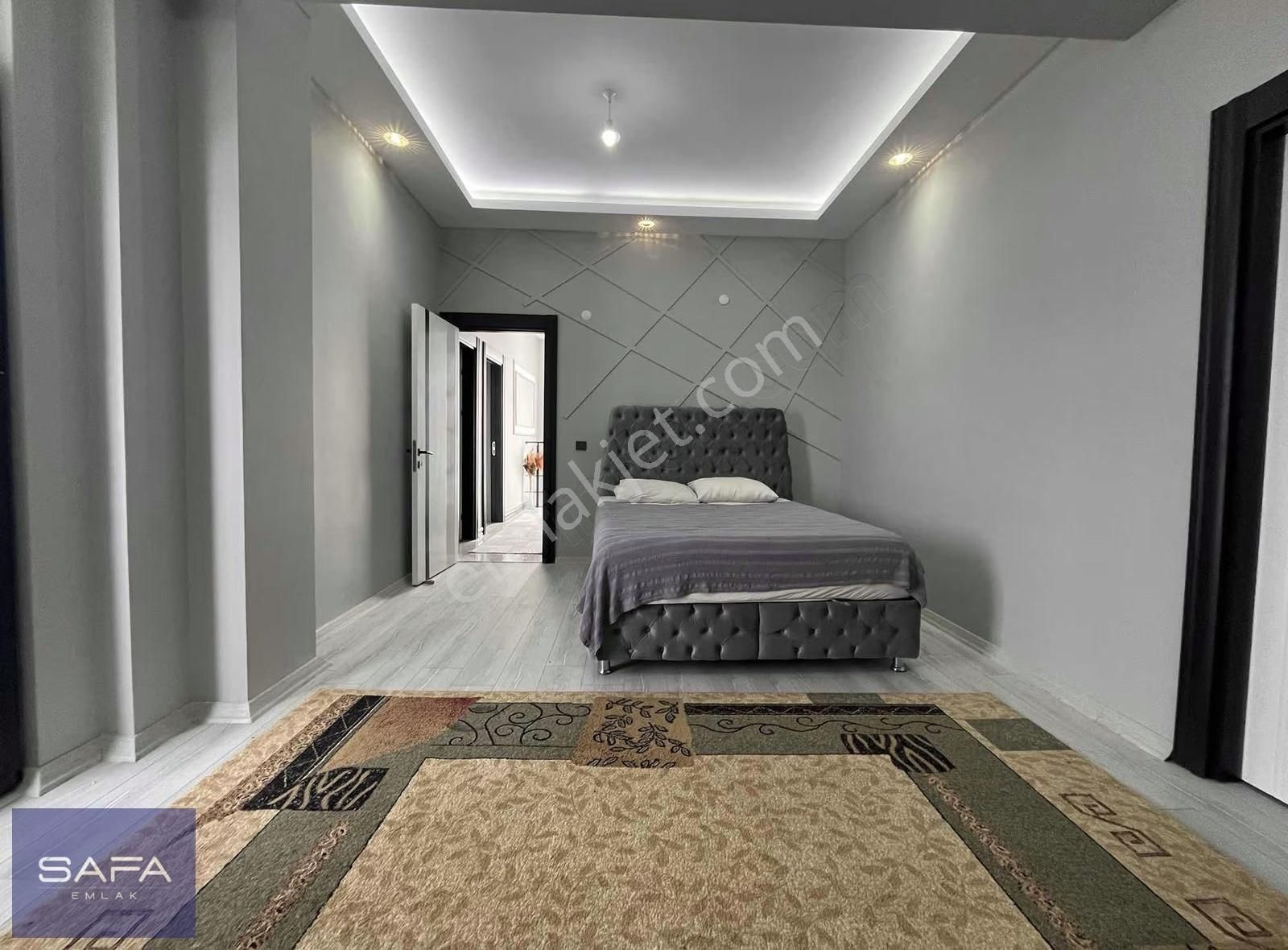 Safa Emlak'tan Güneşlide Satılık Lüks Villa - Görsel 22