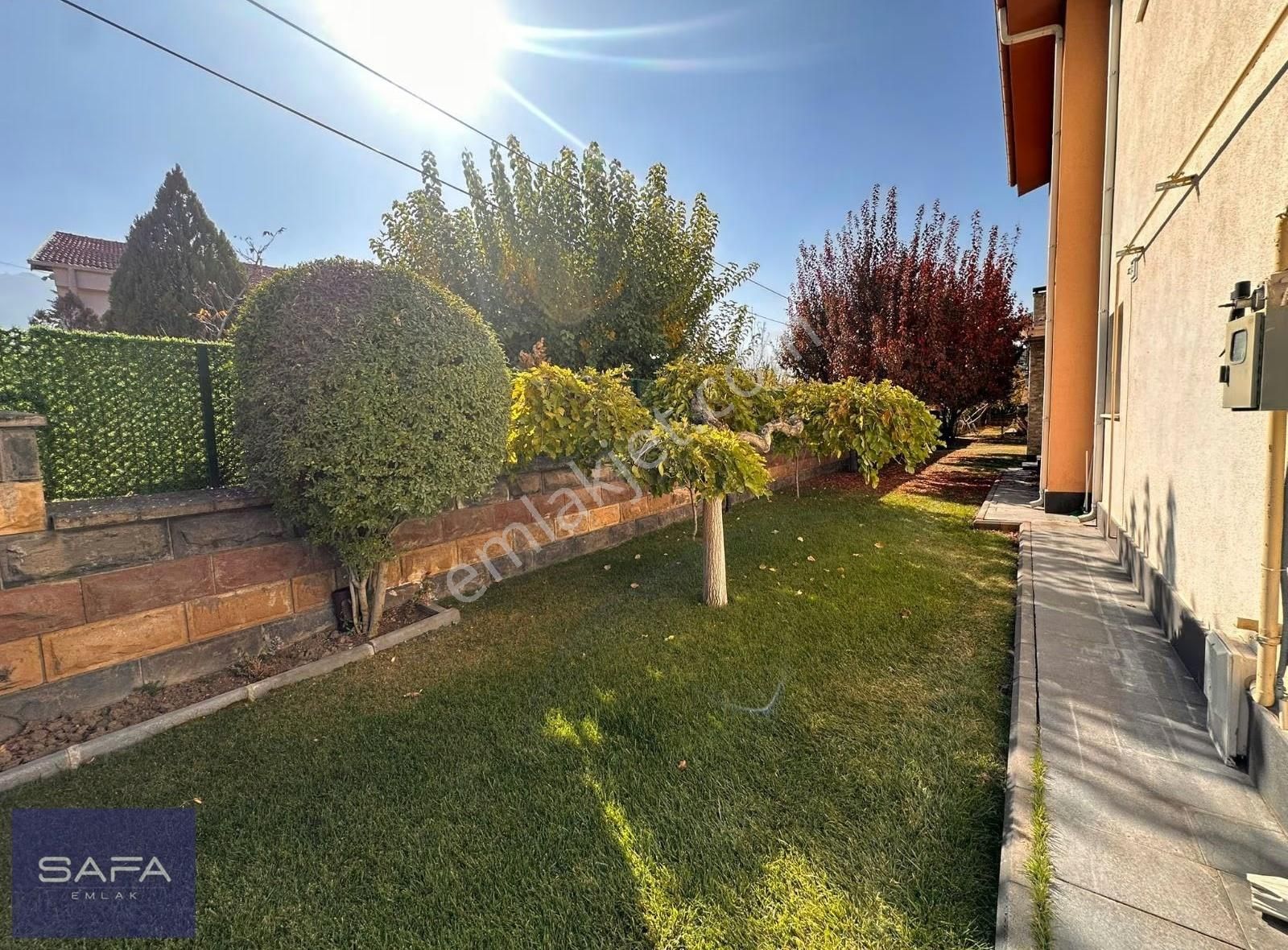 Erenköy Çay Bağlarında Site İçerisinde Satılık Villa - Görsel 19