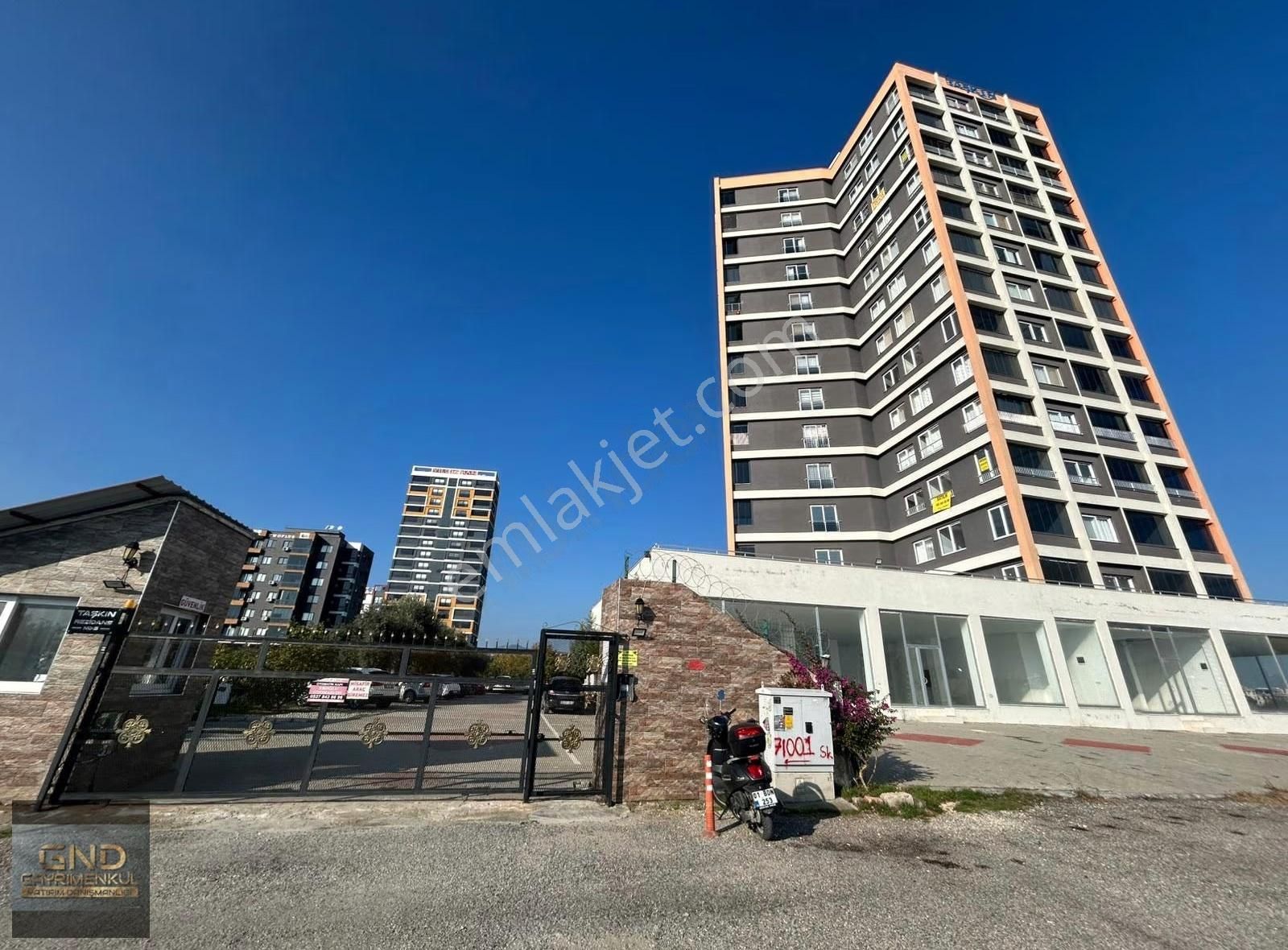 Gnd'den Mezitli Cemevi Civ. Açık Mutfak 3+1 Kiralık Daire