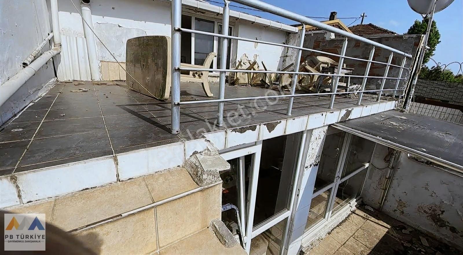 Beykoz Yalıköy De İki Boğaz Manzaralı Satılık Metruk Ev - Görsel 24