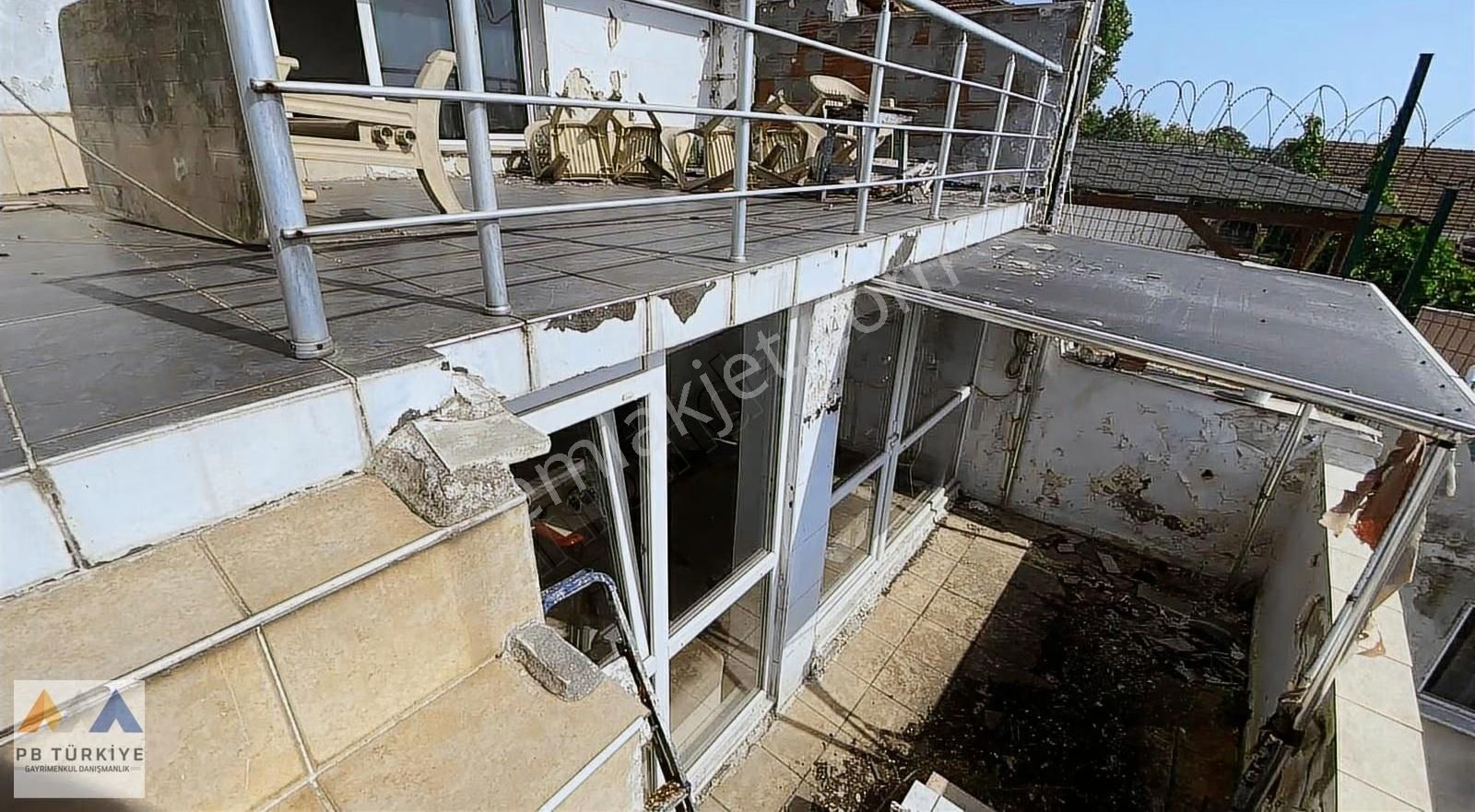 Beykoz Yalıköy De İki Boğaz Manzaralı Satılık Metruk Ev - Görsel 7