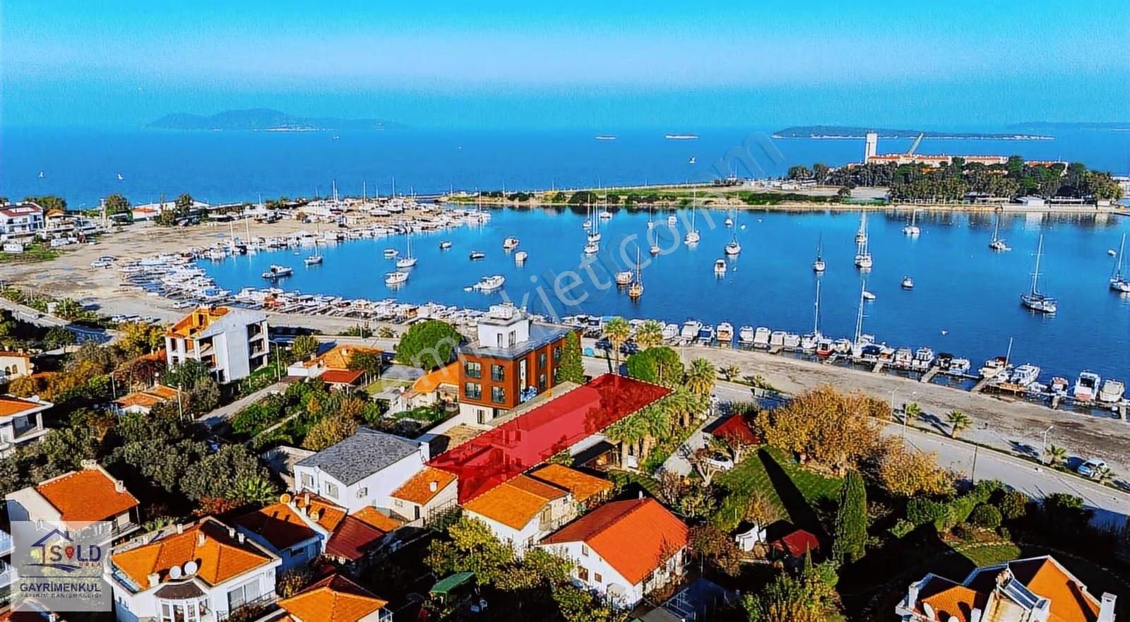 Urla Çeşmealtı Sahilde Denize Sıfır Satılık Müstakl Villa - Görsel 22