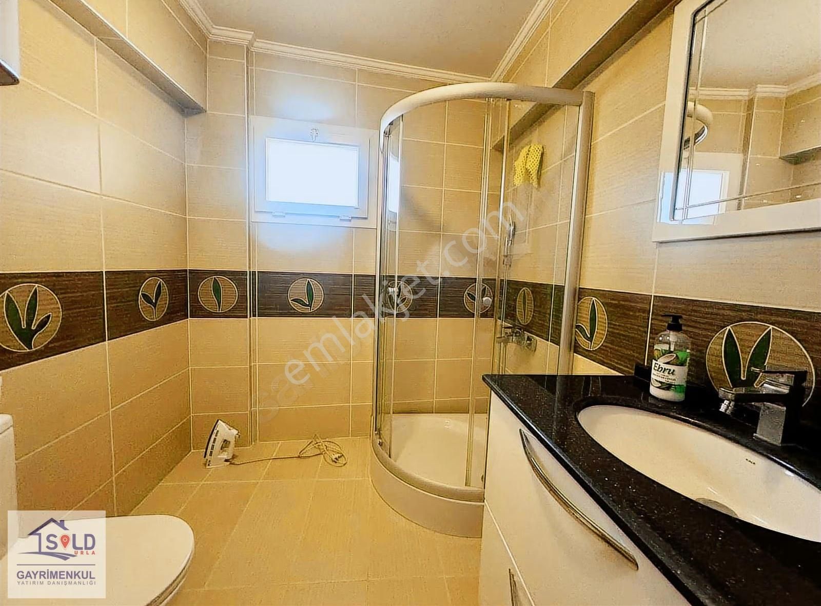 Urla Çeşmealtı Sahilde Denize Sıfır Satılık Müstakl Villa - Görsel 19