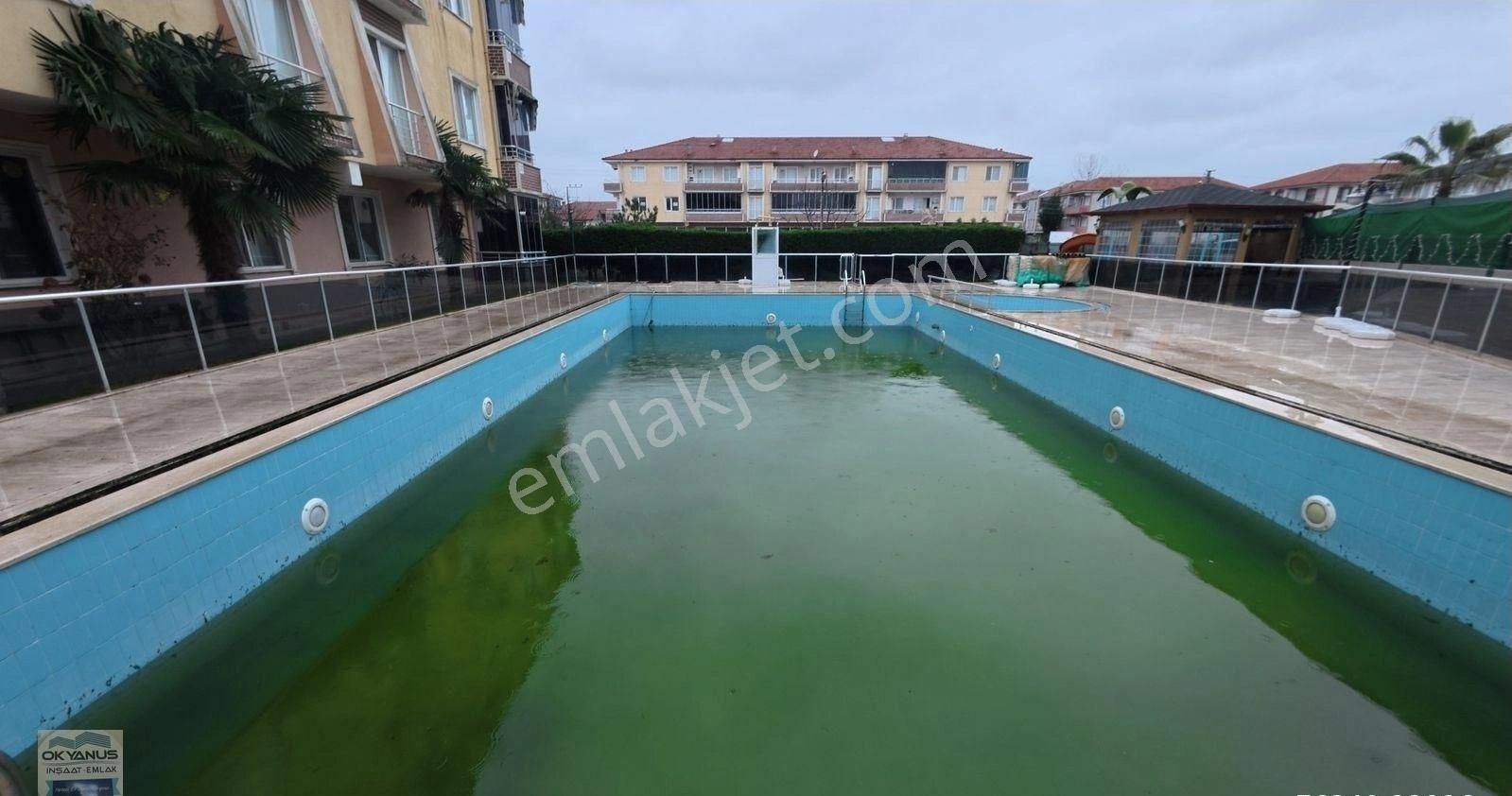 Sakarya Karasu'da Havuzlu Site İçerisinde 1+1 Eşyalı Satılık Daire - Görsel 3