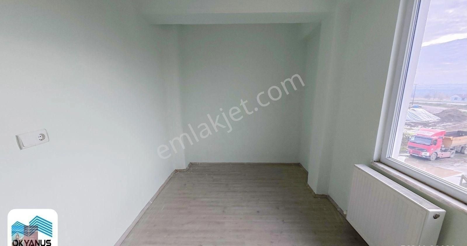 Sakarya Karasu'da Geniş Metrekareli Satılık 2+1 Daire Fırsatı Kaçırma !!! - Görsel 11