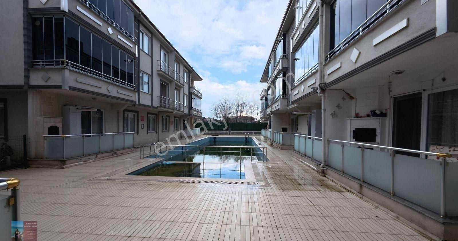 Sakarya Karasu'da Havuzlu Sitede 1+1 Satılık Daire Fırsatı