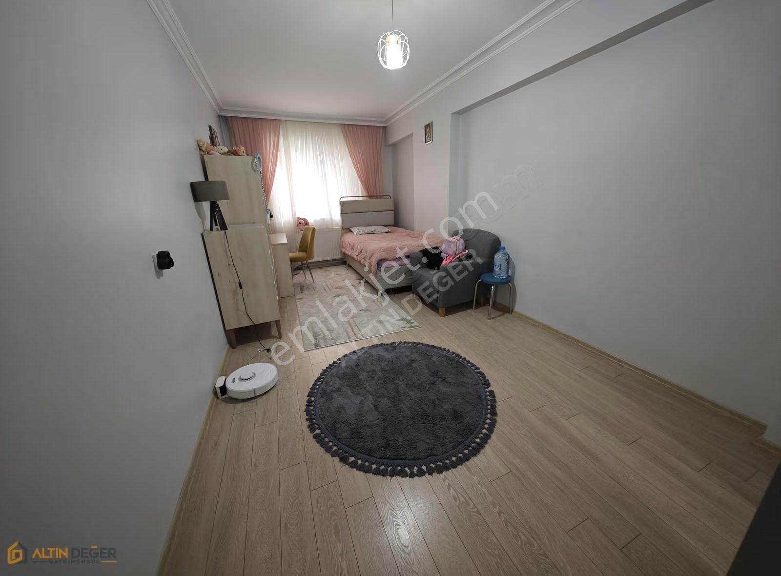 Gazi Mahallesi Merkezde 150 Net M² 3+1 Asansörlü Satılık Daire - Görsel 12