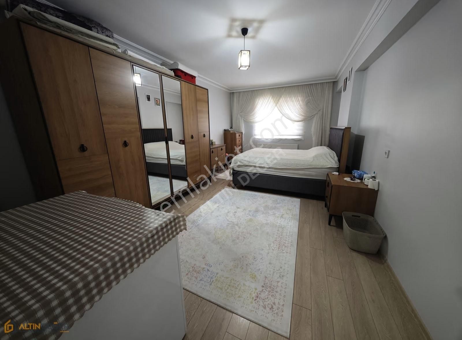 Gazi Mahallesi Merkezde 150 Net M² 3+1 Asansörlü Satılık Daire - Görsel 7