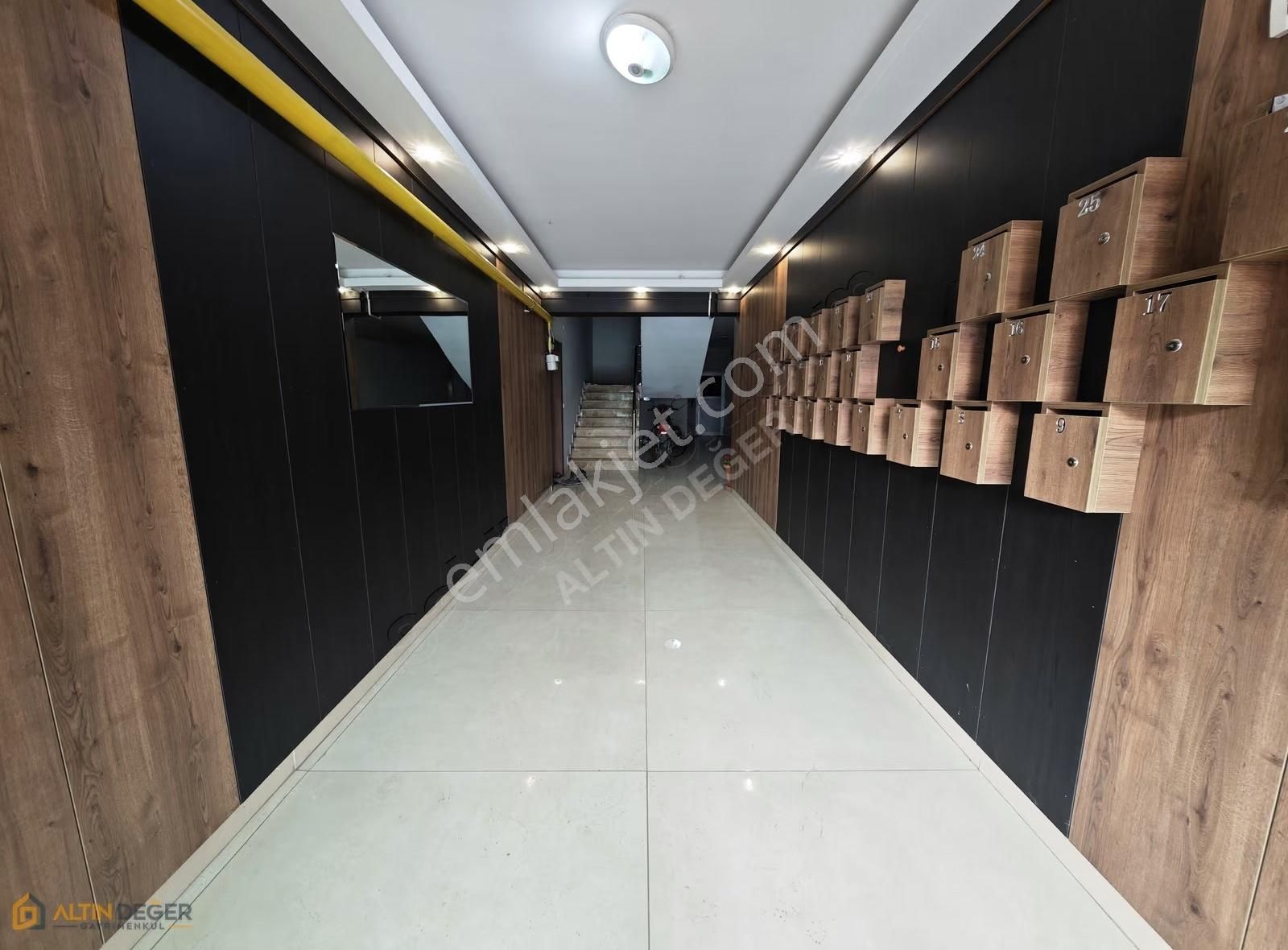 Gazi Mahallesi Merkezde 150 Net M² 3+1 Asansörlü Satılık Daire - Görsel 5