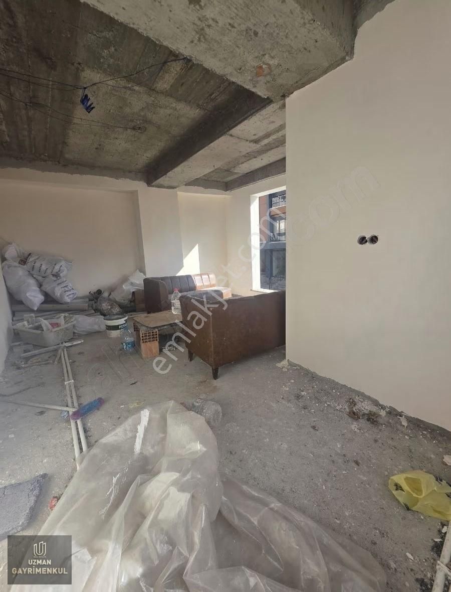 Avcılar Merkezi Konumunda Sıfır Bina Balkonlu1+1 Satılık Daire - Görsel 6