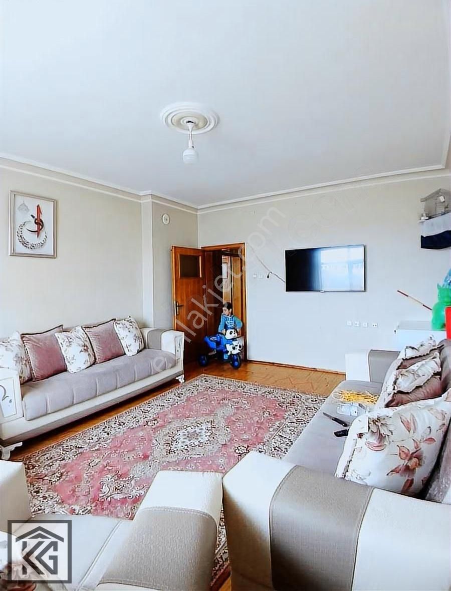 Kocalar'dan Ali Ulvi Caddesi Keçeciler Pazarı Yakını Geniş 3+1 - Görsel 33