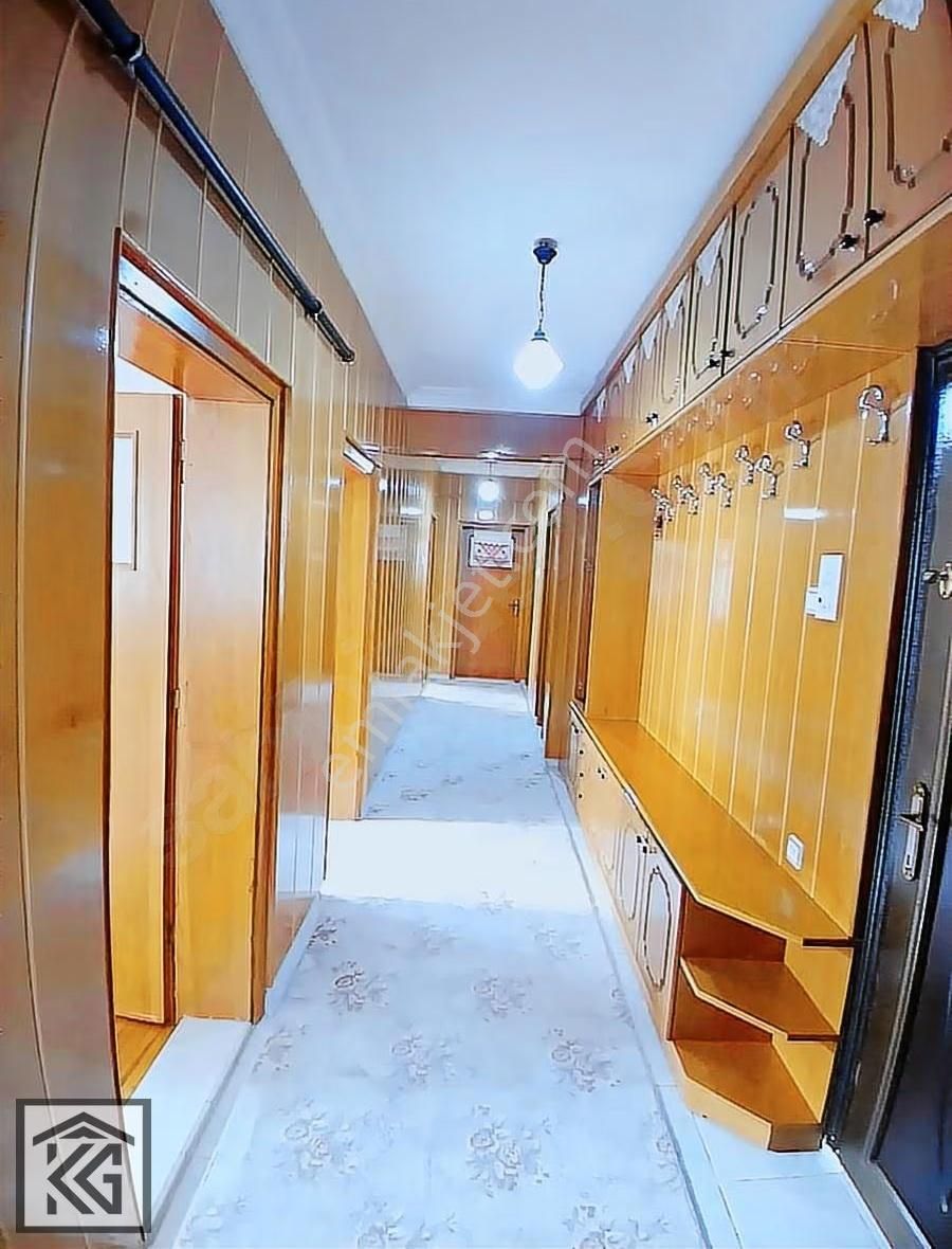 Kocalar'dan Ali Ulvi Caddesi Keçeciler Pazarı Yakını Geniş 3+1 - Görsel 18