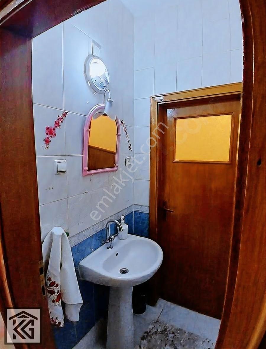 Kocalar'dan Ali Ulvi Caddesi Keçeciler Pazarı Yakını Geniş 3+1 - Görsel 19