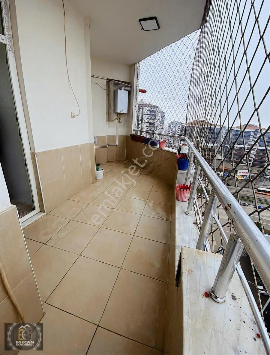 Beyoğlu Konakları'nda Tramvaya Yakın, Bakımlı 2+1 Daire - Görsel 14