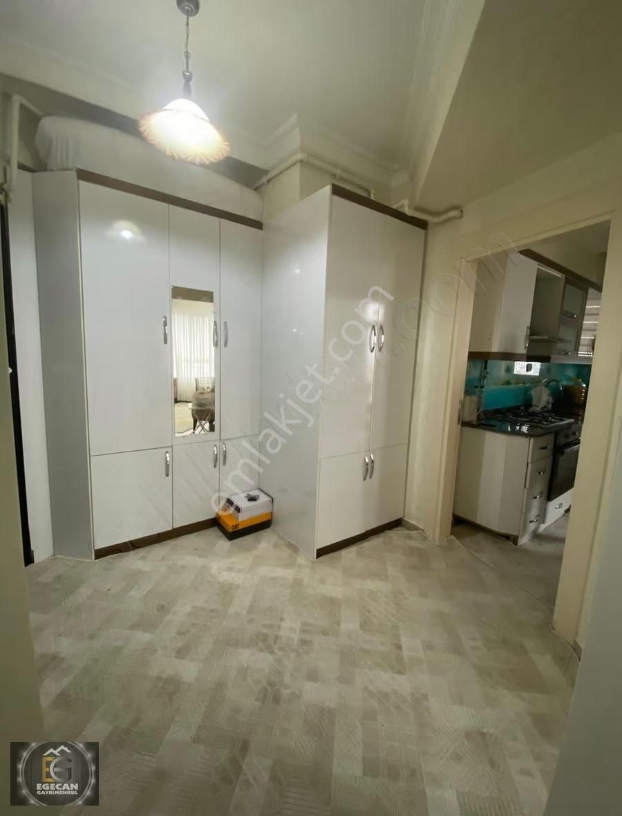 Beyoğlu Konakları'nda Tramvaya Yakın, Bakımlı 2+1 Daire - Görsel 8