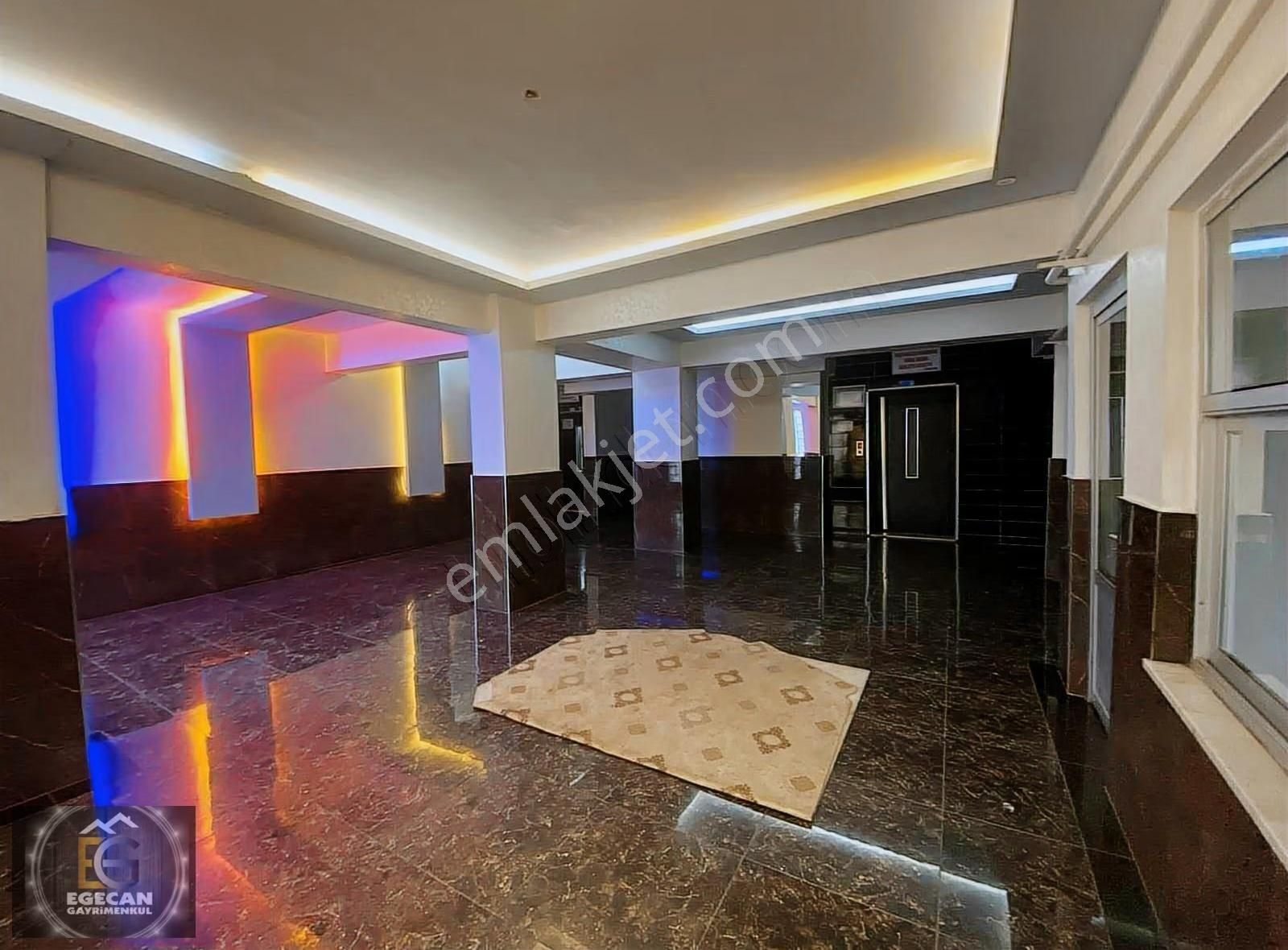 Beyoğlu Konakları'nda Tramvaya Yakın, Bakımlı 2+1 Daire - Görsel 6