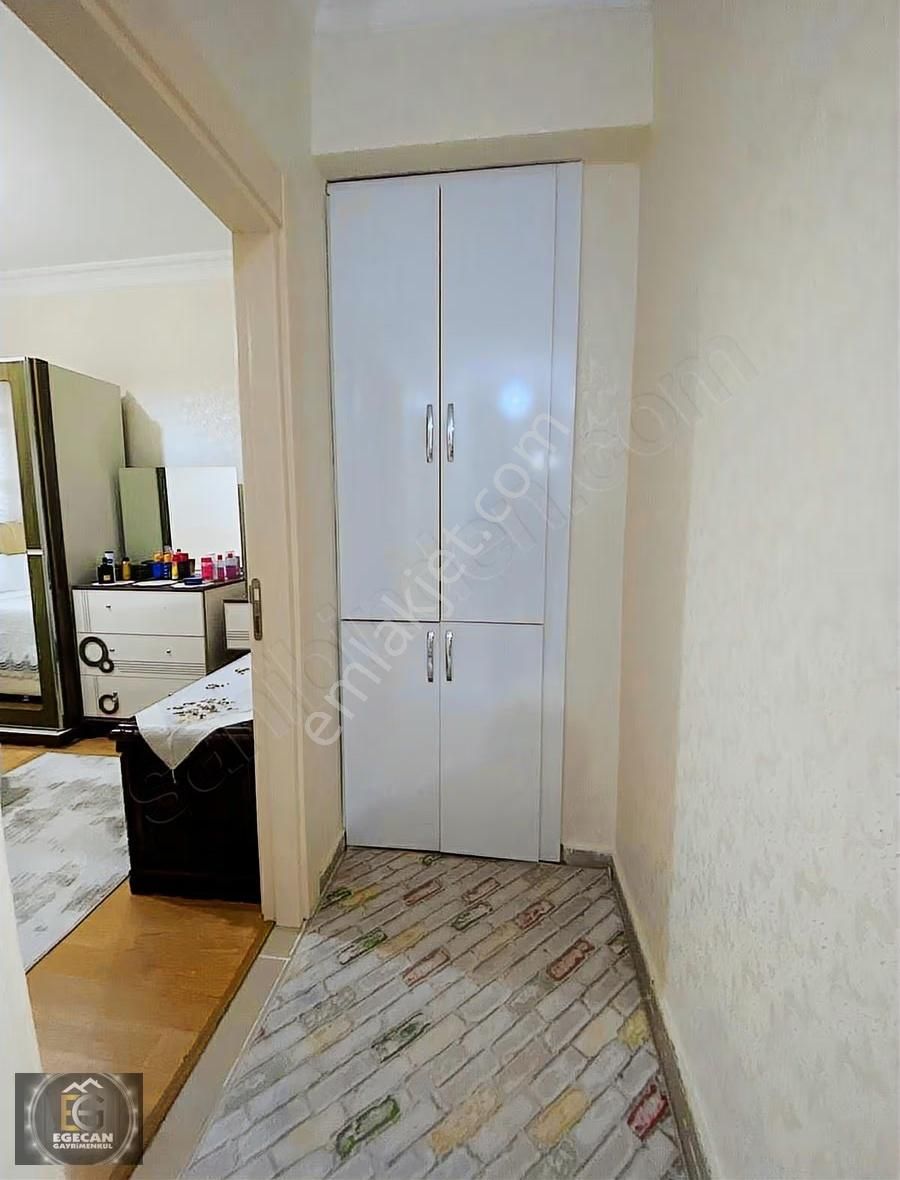 Beyoğlu Konakları'nda Tramvaya Yakın, Bakımlı 2+1 Daire - Görsel 2