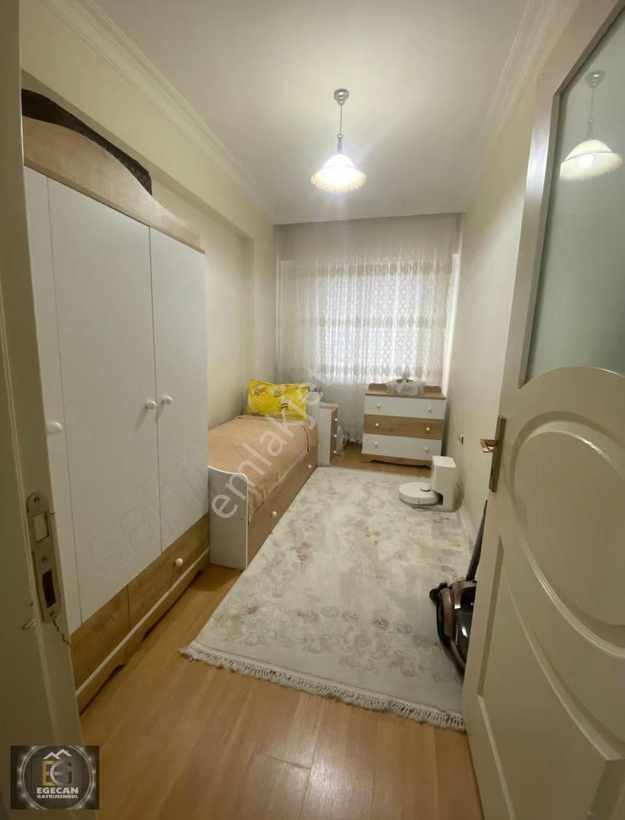 Beyoğlu Konakları'nda Tramvaya Yakın, Bakımlı 2+1 Daire - Görsel 7