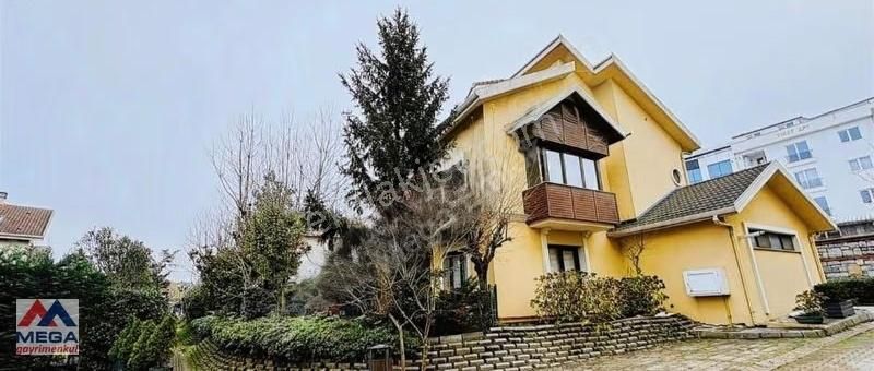 Mega'dan Carpediem Villaları Müstakil 8+1 Satılık Villa