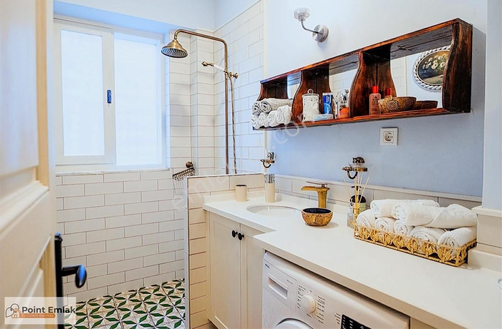 Istiklal Caddesi'ne Adım Mesafede, Tarihi Binada Kiralık Daire - Görsel 24