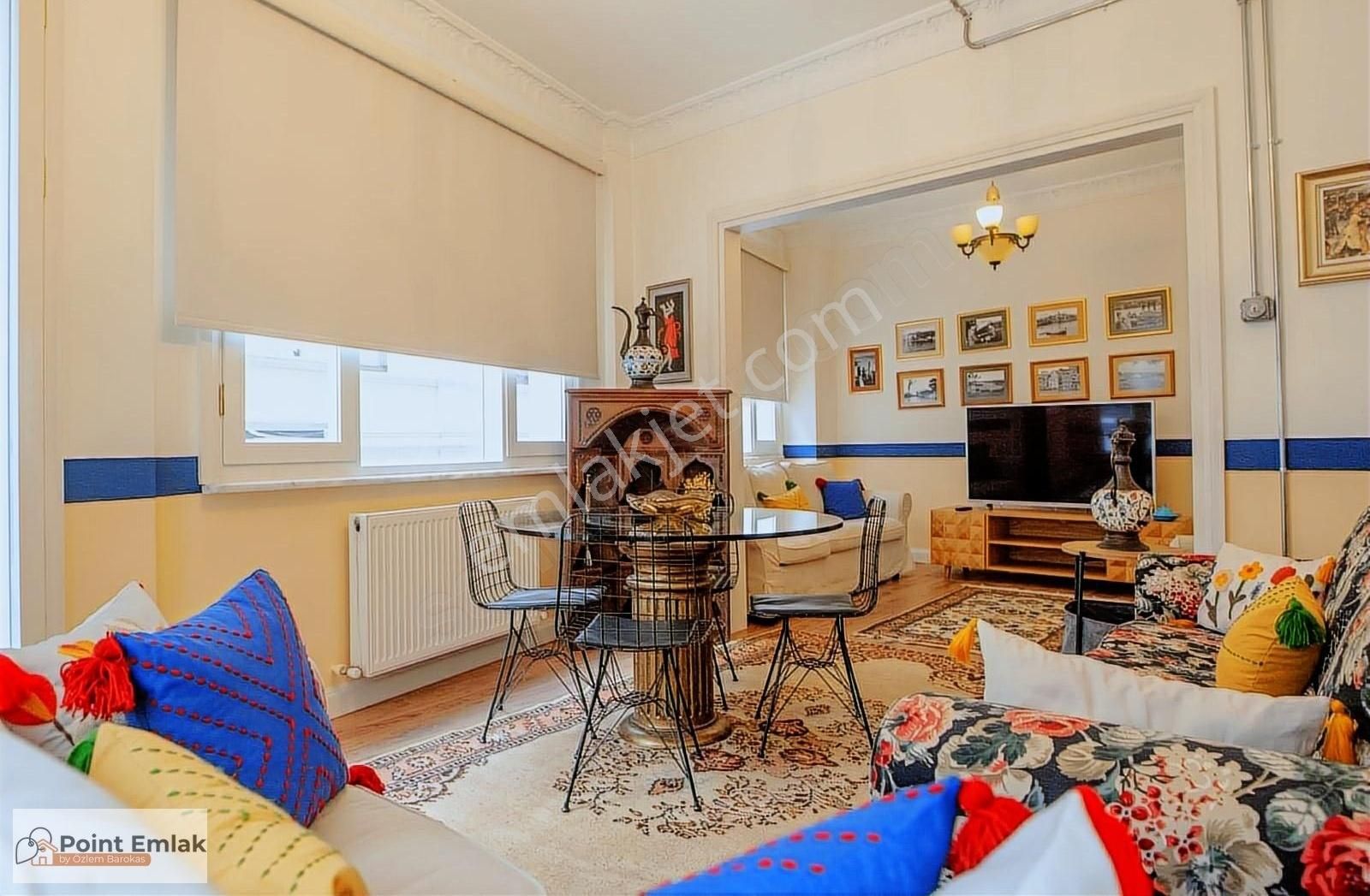 Istiklal Caddesi'ne Adım Mesafede, Tarihi Binada Kiralık Daire - Görsel 25