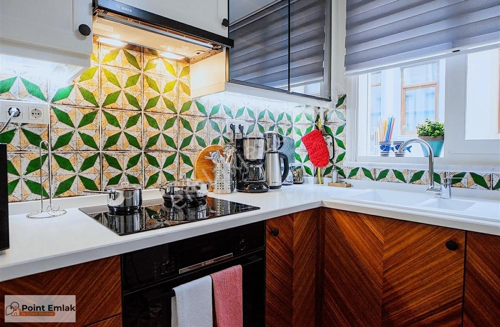 Istiklal Caddesi'ne Adım Mesafede, Tarihi Binada Kiralık Daire - Görsel 7