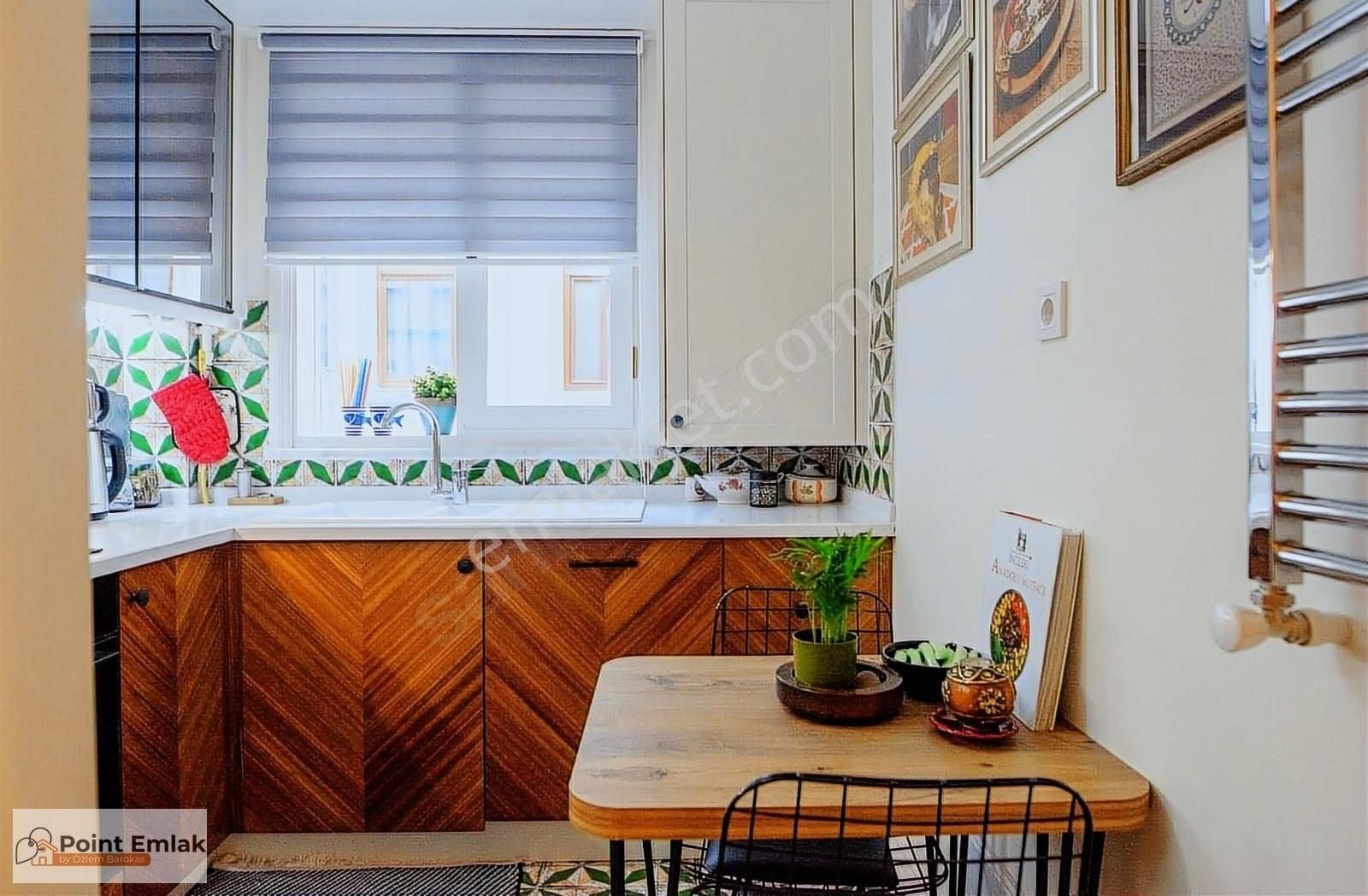 Istiklal Caddesi'ne Adım Mesafede, Tarihi Binada Kiralık Daire - Görsel 18