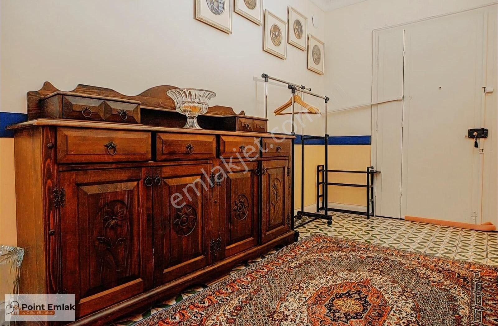 Istiklal Caddesi'ne Adım Mesafede, Tarihi Binada Kiralık Daire - Görsel 16