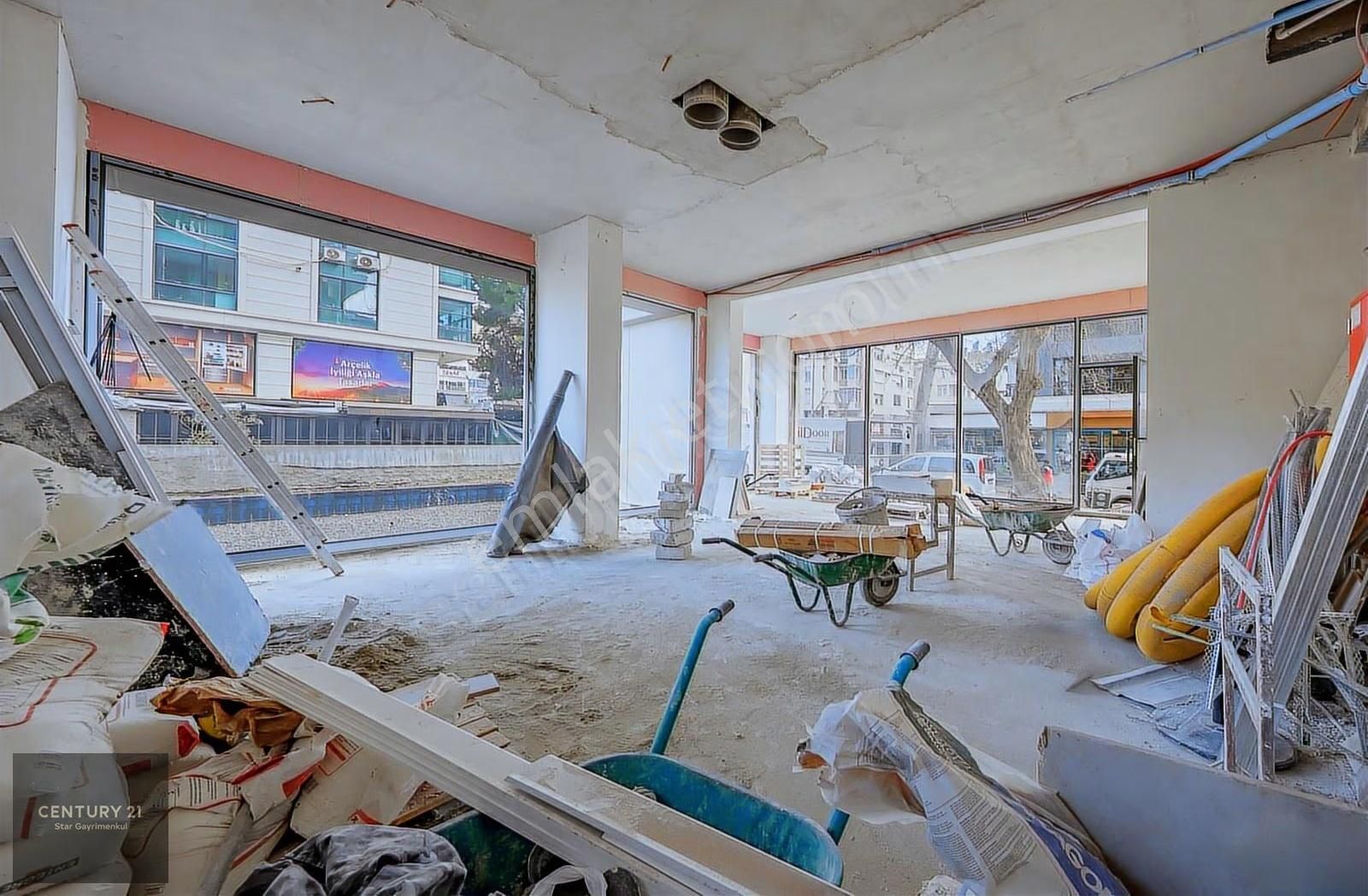 Century21 Star'dan 90m2 İç + 250 M2 Ön Kullanımlı Bacalı Dükkan - Görsel 6