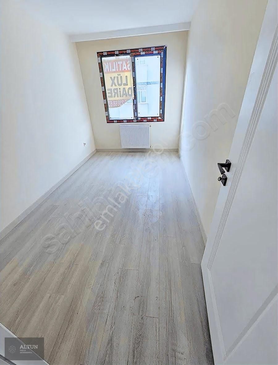 Emsallerinin En Güzeli, 2+1 Ön Cephe , Ara Kat Sıfır , Otoparklı - Görsel 3