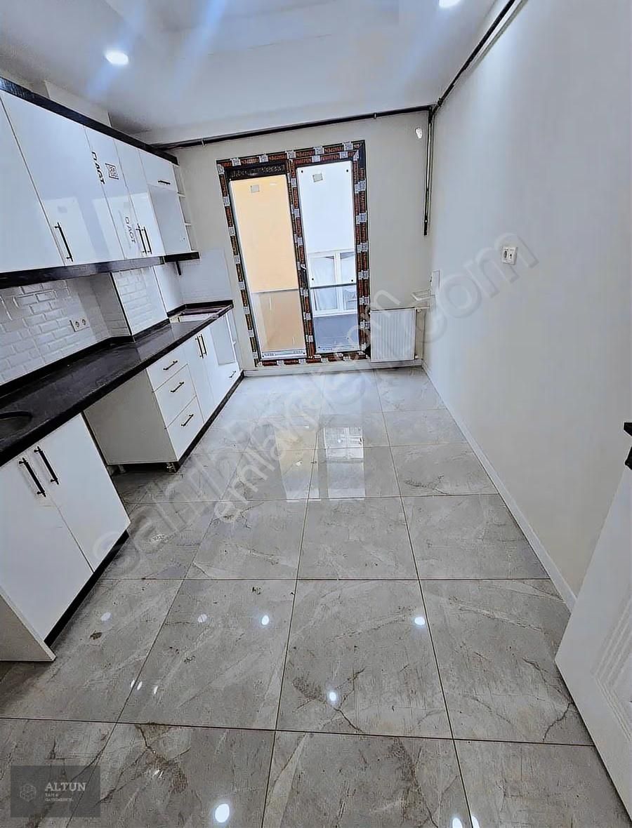 Emsallerinin En Güzeli, 2+1 Ön Cephe , Ara Kat Sıfır , Otoparklı - Görsel 4