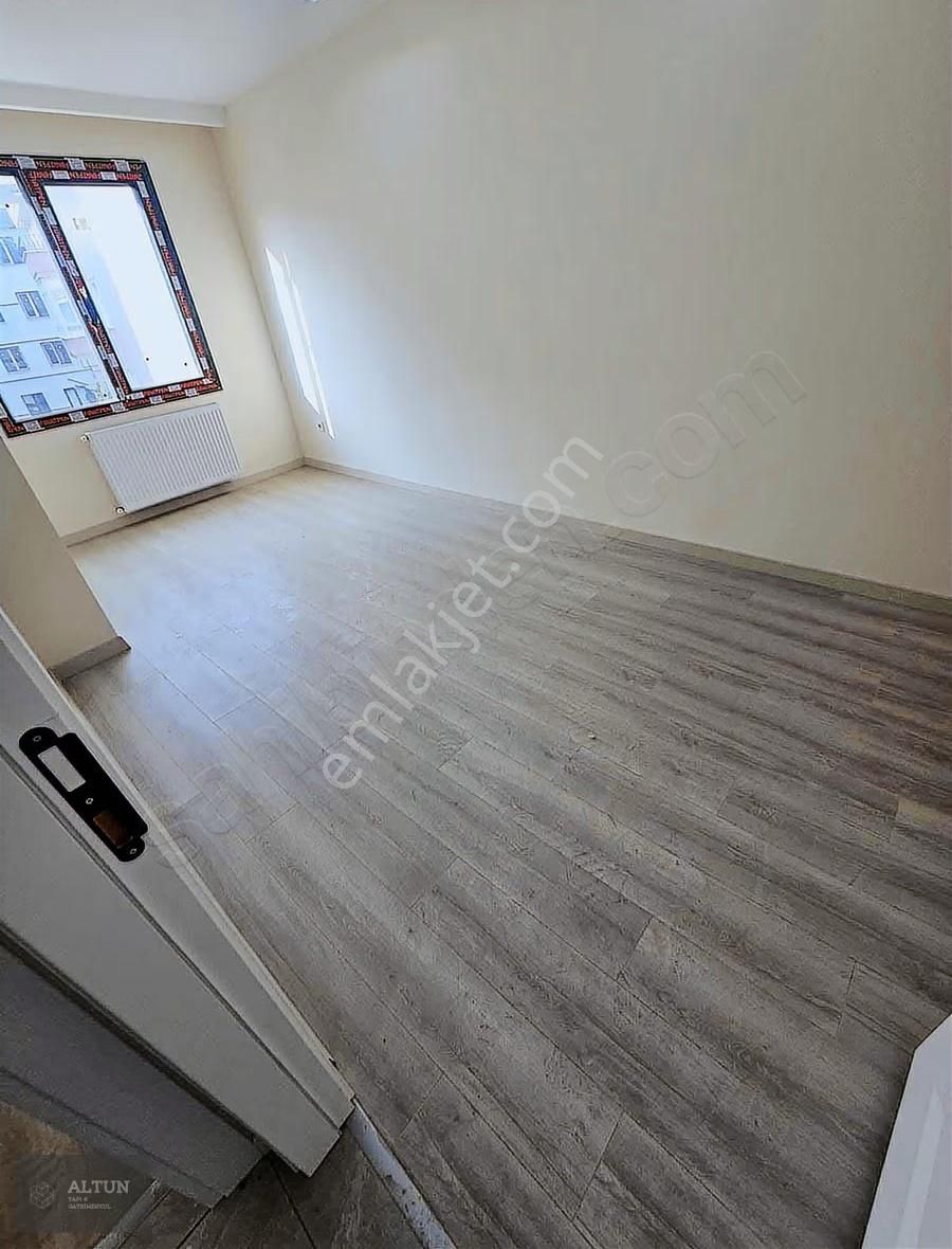 Emsallerinin En Güzeli, 2+1 Ön Cephe , Ara Kat Sıfır , Otoparklı - Görsel 12