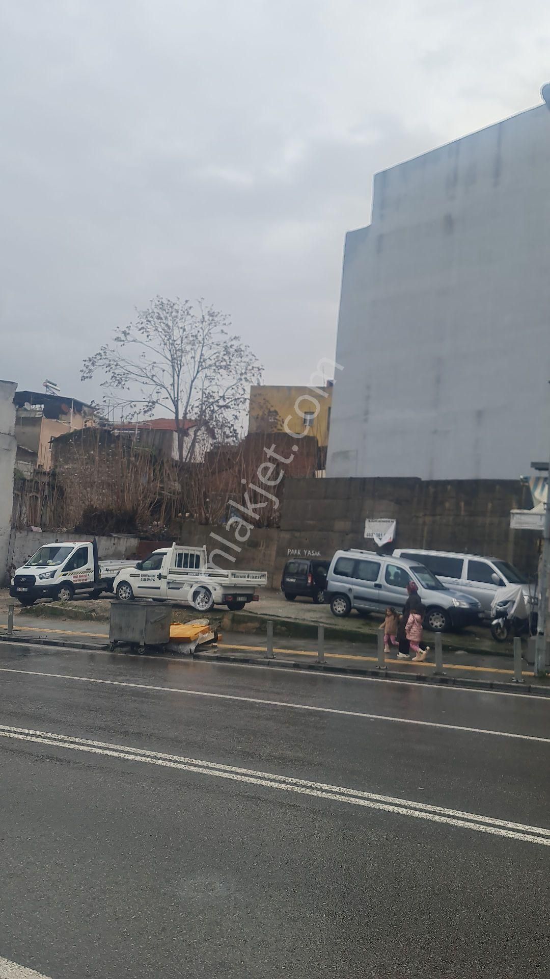 İzmir Konak Ikıcesmelık Cadde - Görsel 14