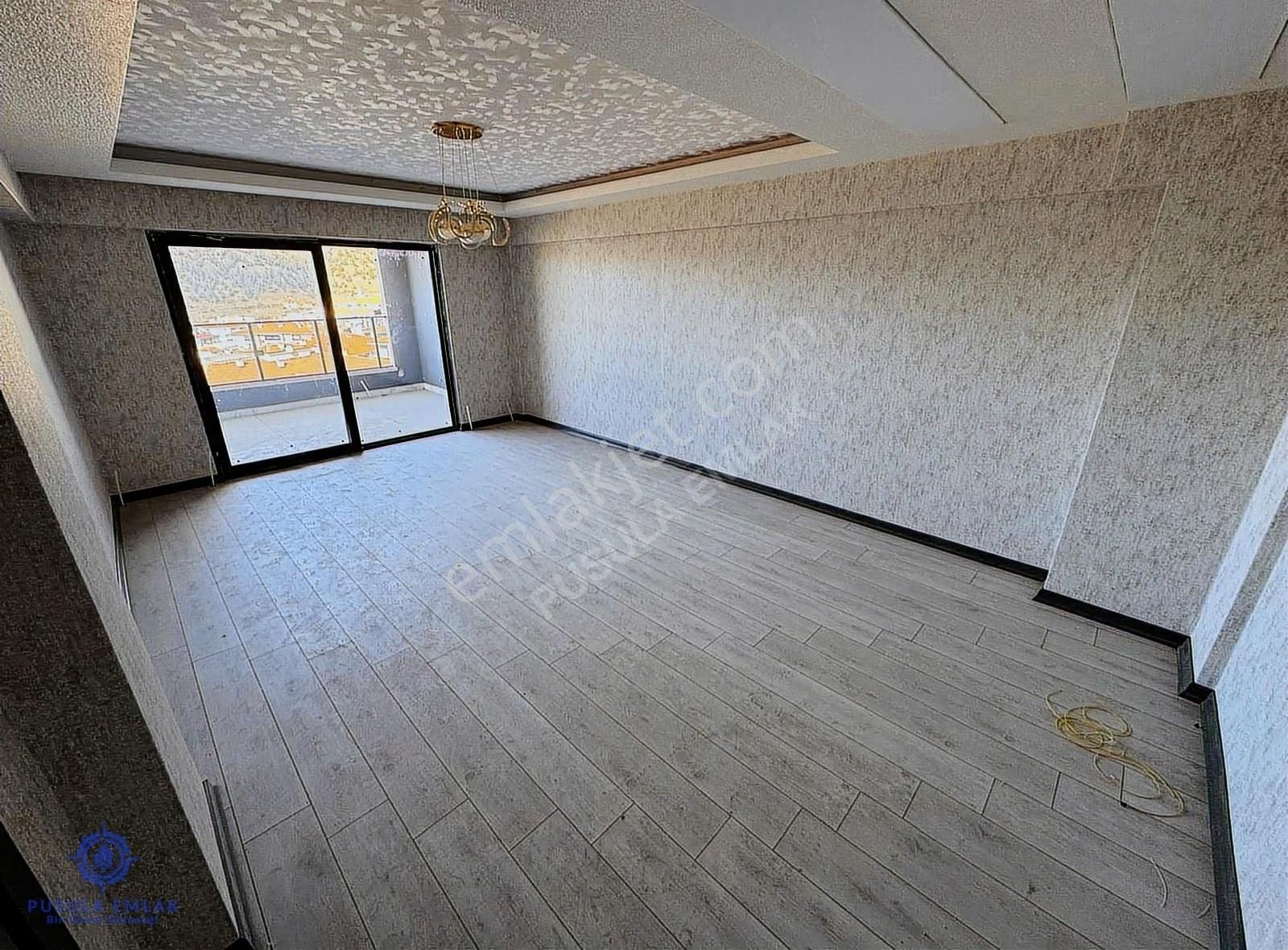 Ｐｕｓｕｌａ Ｅｍｌａｋ'ｄａｎ Manzaralı Geniş Balkonlu Sıfır 4+1 Lüx Daire - Görsel 13