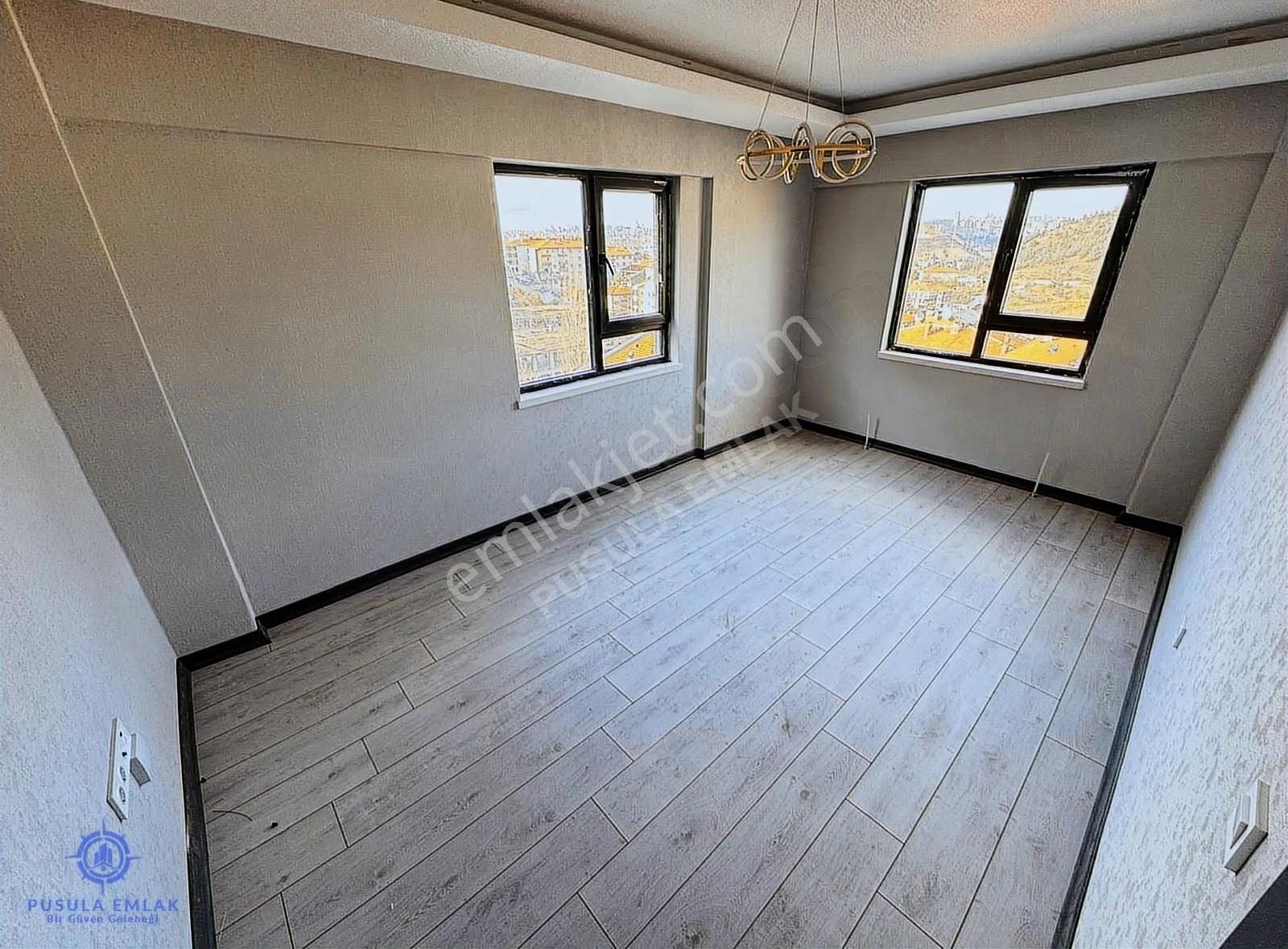 Ｐｕｓｕｌａ Ｅｍｌａｋ'ｄａｎ Manzaralı Geniş Balkonlu Sıfır 4+1 Lüx Daire - Görsel 27