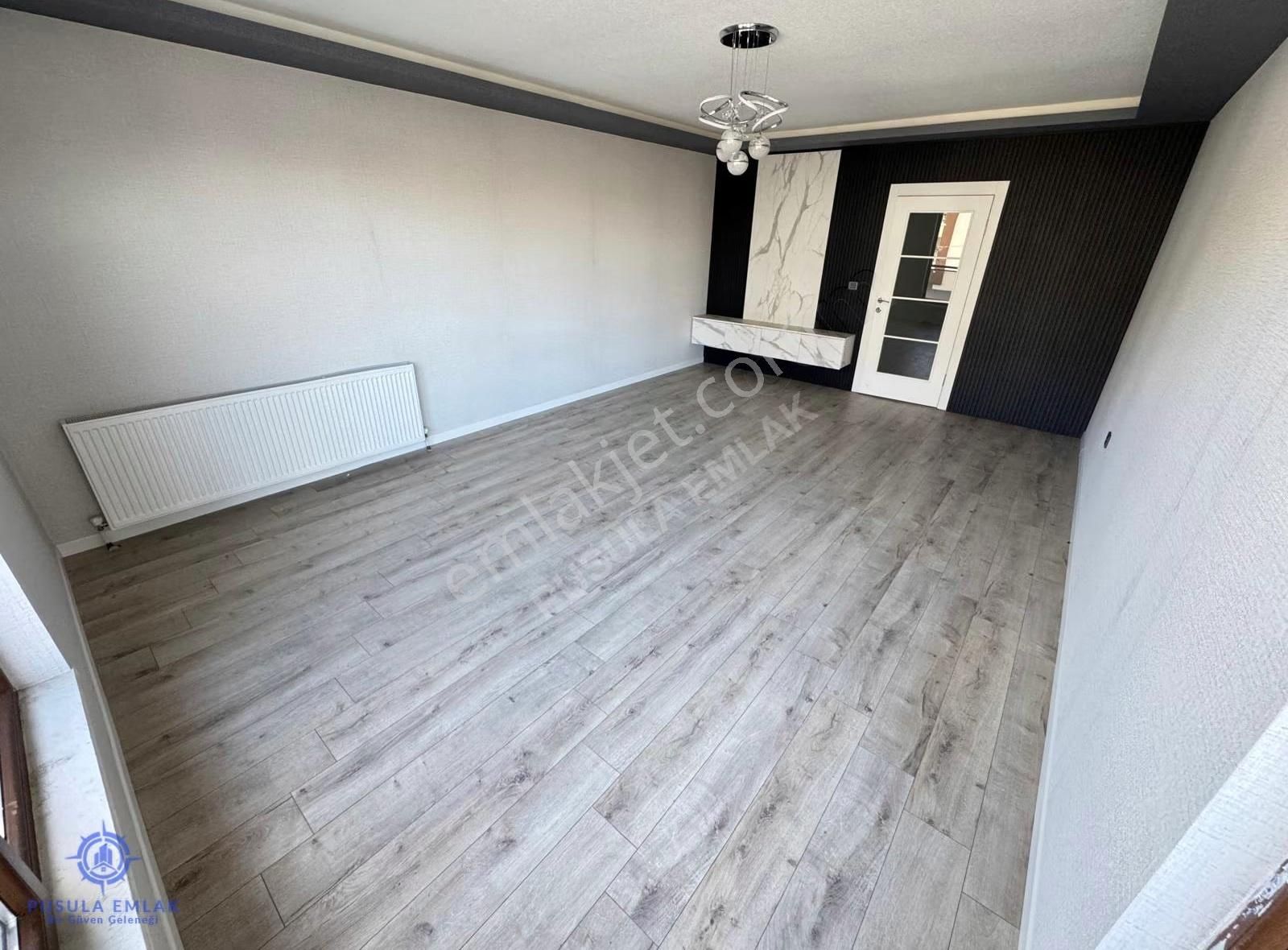 Ｐｕｓｕｌａ Ｅｍｌａｋ'ｄａｎ Önü Açık Ferah Geniş Balkonlu Sıfır 3+1 Daire - Görsel 12