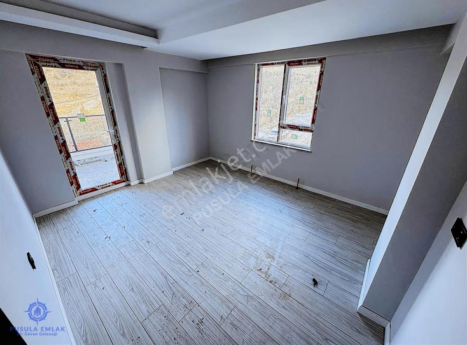 Ｐｕｓｕｌａ Ｅｍｌａｋ'ｄａｎmanzaralı Ara Kat'ta K.garajlı Kilerli 3+1 Daire - Görsel 18