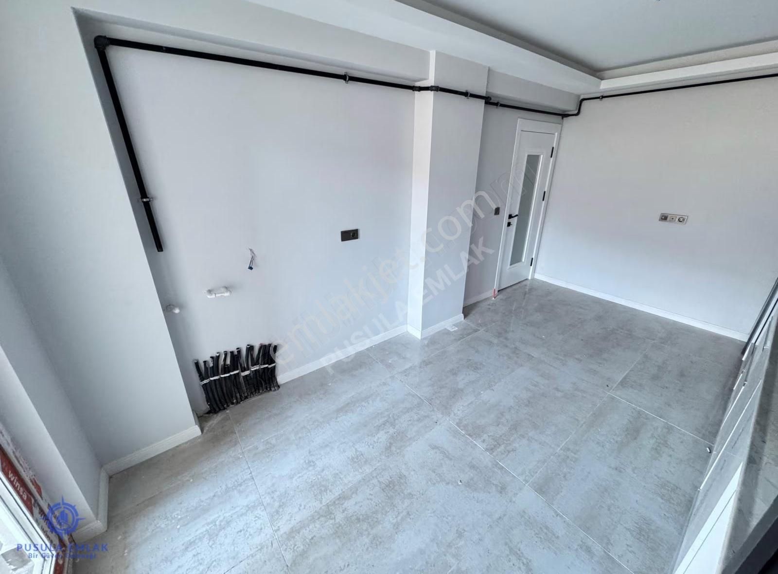 Ｐｕｓｕｌａ Ｅｍｌａｋ'ｄａｎmanzaralı Ara Kat'ta K.garajlı Kilerli 3+1 Daire - Görsel 26
