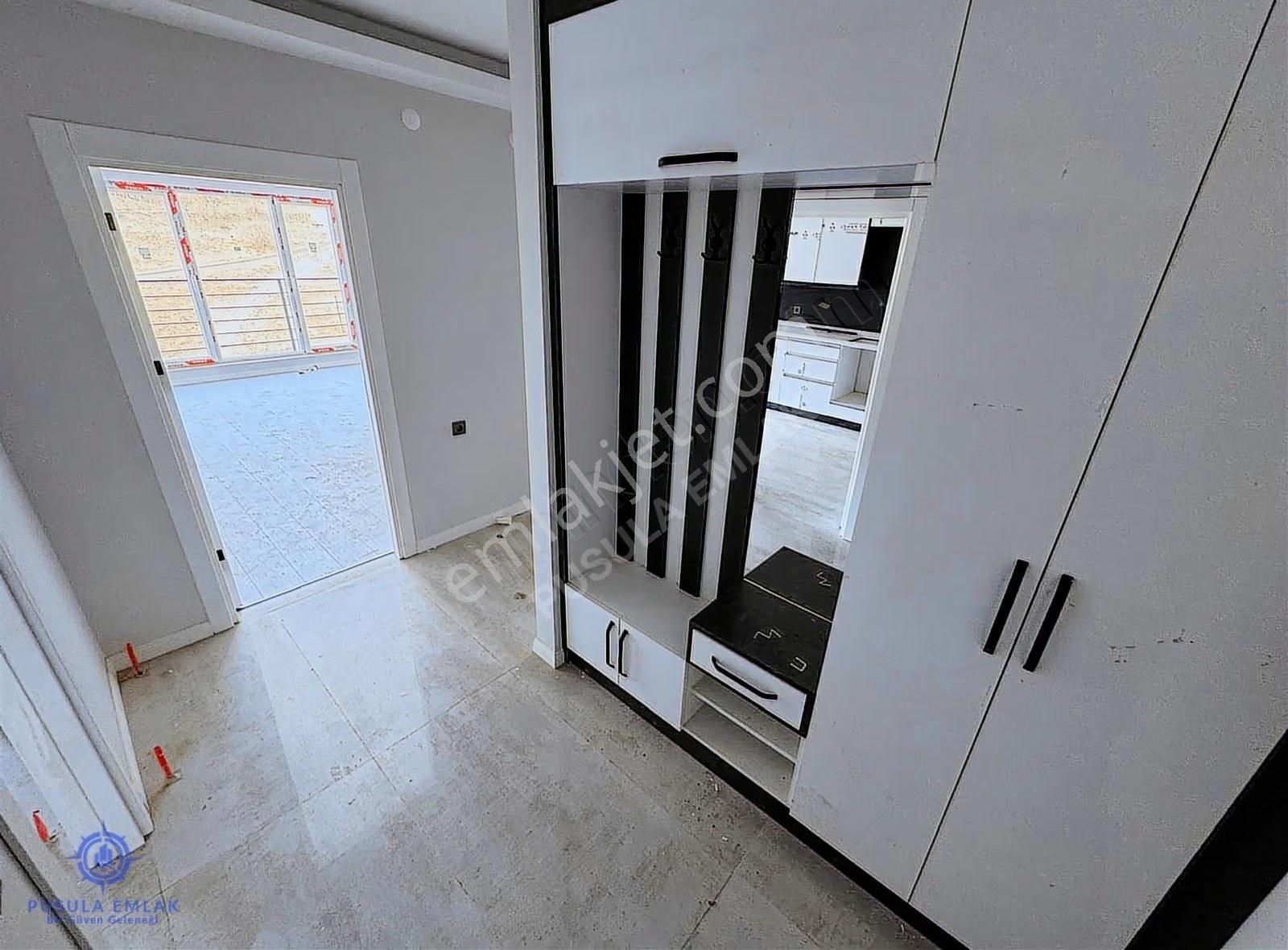 Ｐｕｓｕｌａ Ｅｍｌａｋ'ｄａｎmanzaralı Ara Kat'ta K.garajlı Kilerli 3+1 Daire - Görsel 4
