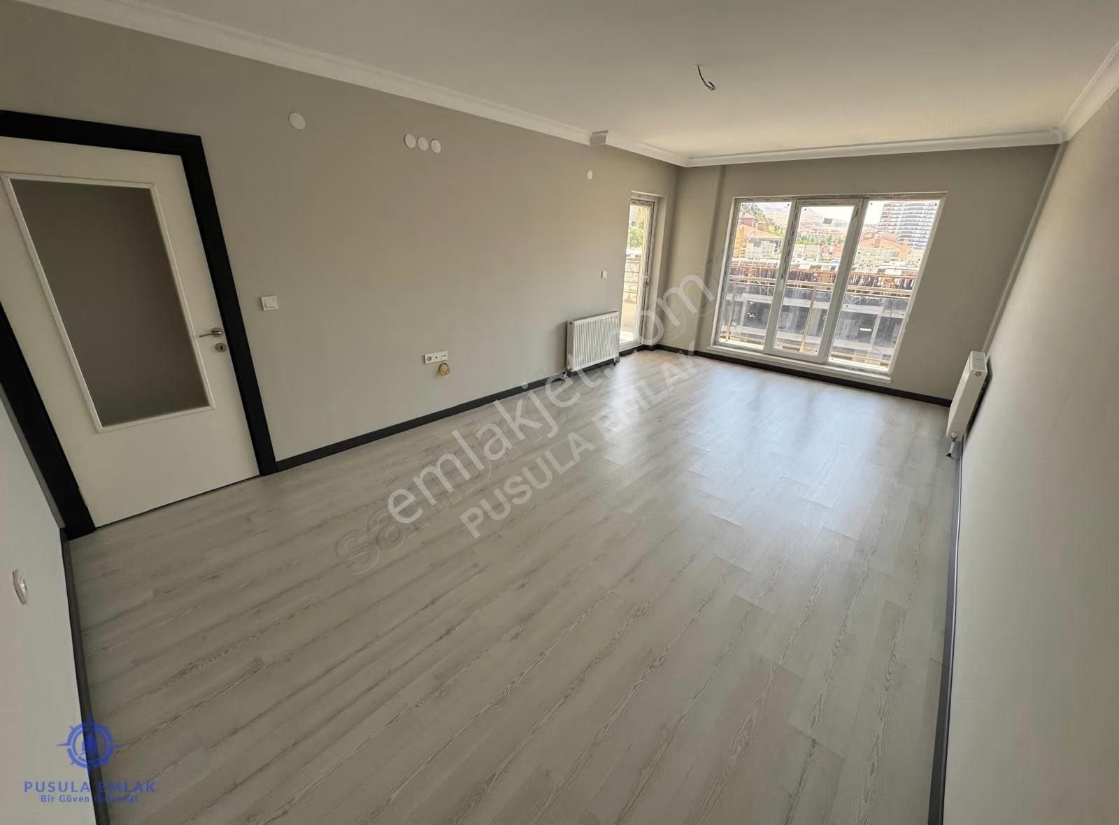 Ｐｕｓｕｌａ'ｄａｎ Cadde Üzeri Krediye Uygun Güney Cephe 3+1 Sıfır Daire - Görsel 10